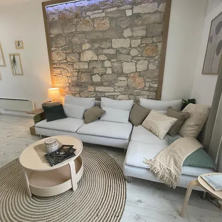 Storia Parentina Center Apartment *