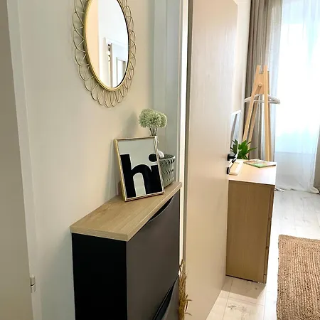 Storia Parentina Center * بوريتش